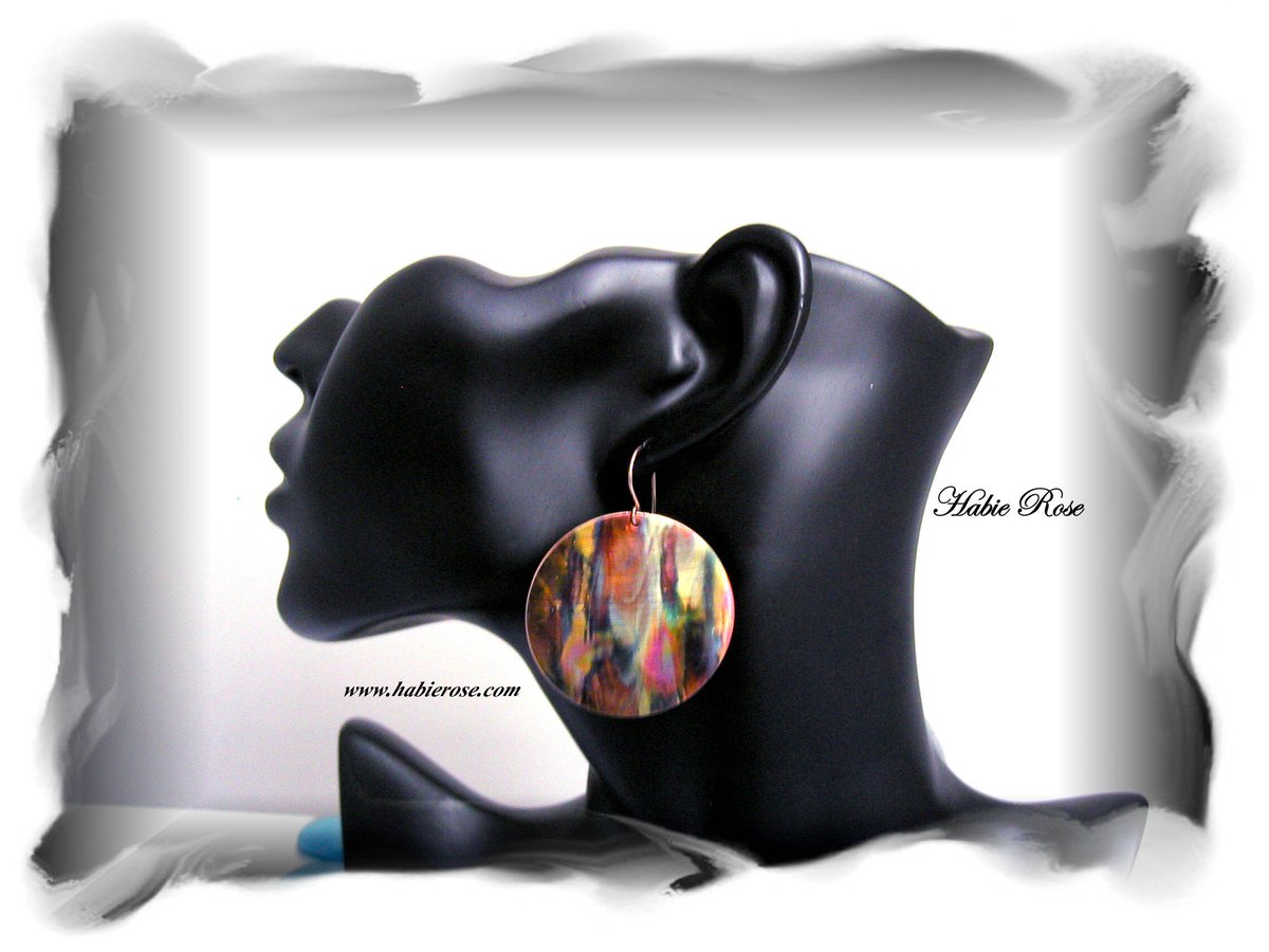 HabieRose's tweet photo. A FEW of my latest designs...flame painted copper and patina copper. #handmadejewelry #jewelry #makers #celebritystylists #designer #fashionstylists #wardrobestylists https://t.co/b6Od3Uc50j