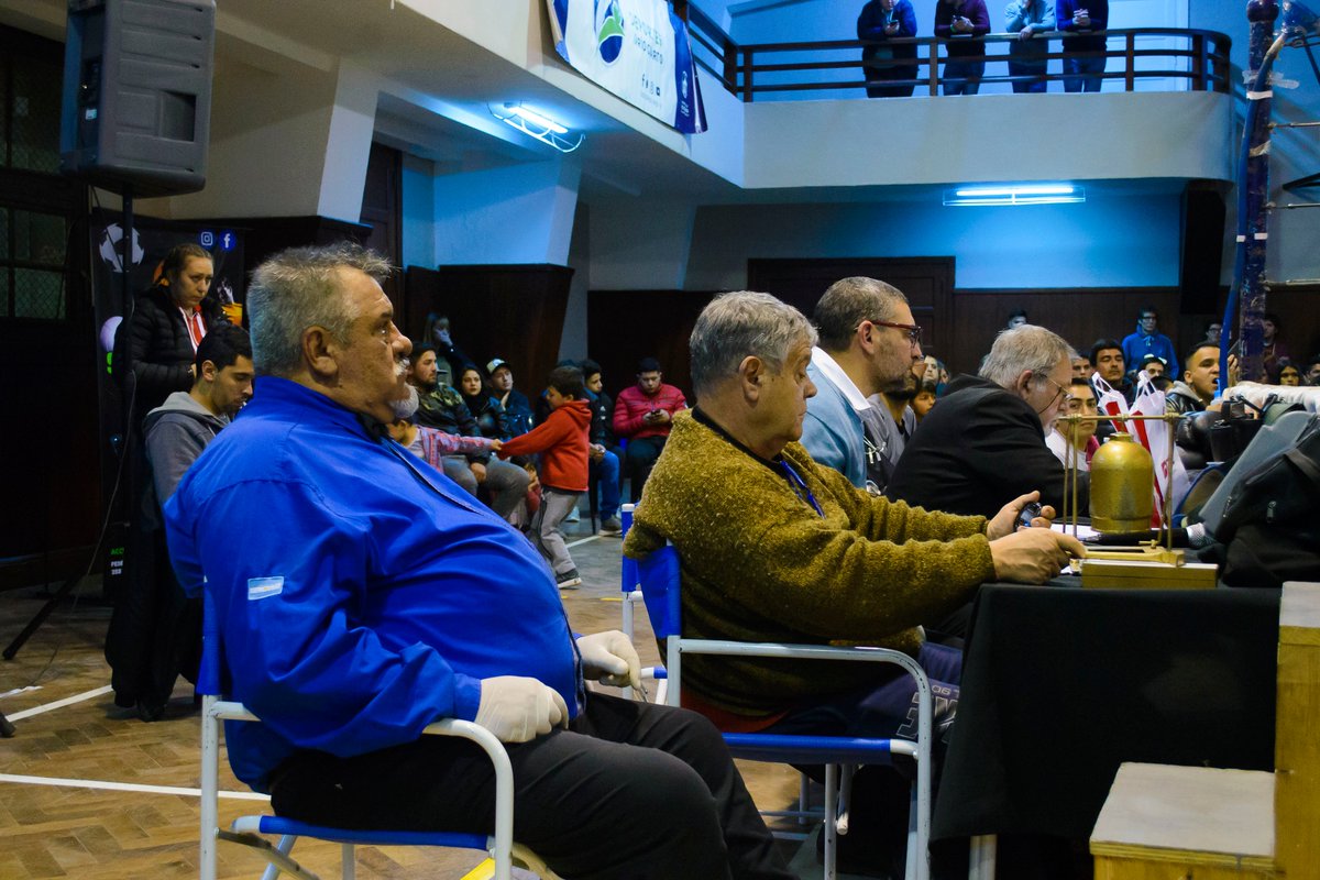 MarioAlvarezOk's tweet photo. Estuvimos acompañando al Boxeo de Río IV en una nueva fecha del Programa Municipal KO11.
Felicitamos a todos, escuelas, profesores, árbitros, boxeadores, promotores por la entrega y dedicación.
Este es un Programa que proponemos profundizar y mejorar #BoxeoSocial https://t.co/vDLW01faDa