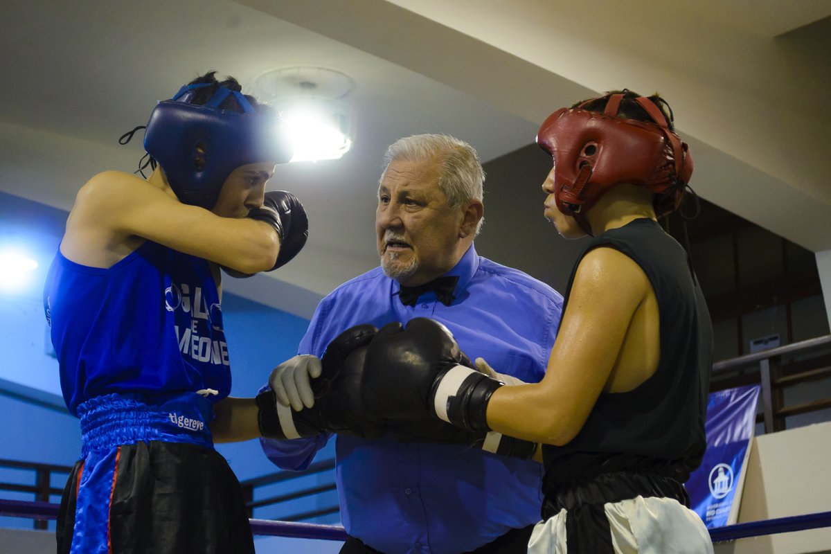 MarioAlvarezOk's tweet photo. Estuvimos acompañando al Boxeo de Río IV en una nueva fecha del Programa Municipal KO11.
Felicitamos a todos, escuelas, profesores, árbitros, boxeadores, promotores por la entrega y dedicación.
Este es un Programa que proponemos profundizar y mejorar #BoxeoSocial https://t.co/vDLW01faDa