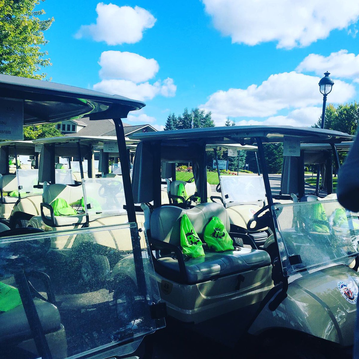 RSCFallClassic's tweet photo. A great day of golf at the 5th RSC Fall Classic                     #golf #ottawa #youth #mentalhealth #nothinbutsun #ottcity #treatment #golfislife https://t.co/ePv1KoVhMN