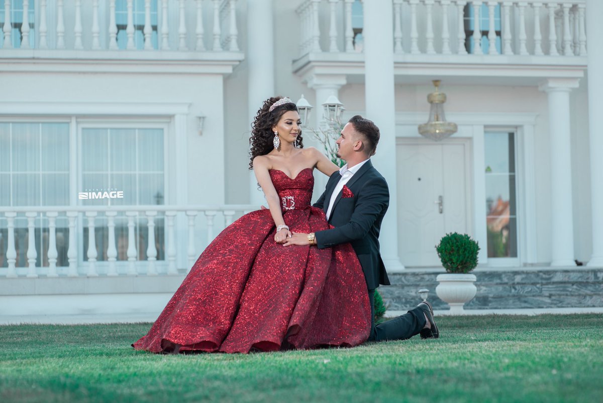 imagefotovideo's tweet photo. Faleminderit qe na zgjodhet...

#fejes #2019 #imagefotovideo #engaged #love #bride #weddingdress #photography #weddingday #fashion #weddingphotography #makeup #like #party #bridal #instagood #weddinginspiration #groom #weddingplanner #beautiful #follow https://t.co/GiM61qnuJz