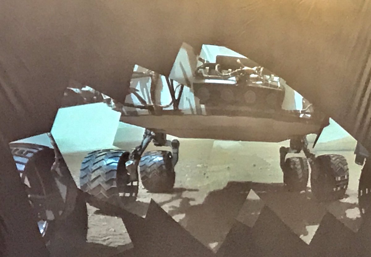 TresiaEaves's tweet photo. Pretty sure this was about the coolest #simdfw meeting everrrr! And we were able to share with all the great #givers who provide the funding for our winning #philanthropy! #curiosity #collaboration #thetraitandthemarsrover #teamswin #treasurecuriosity #NASAChiefEngineer https://t.co/X7pggB0qqx
