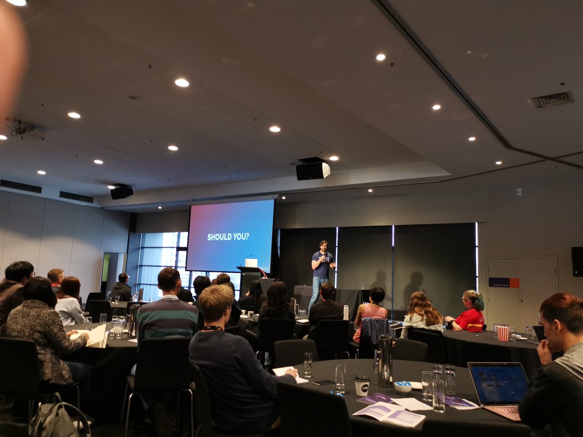 blinkwalker's tweet image. I like the talk by @philnash about the sharing options and site performance. Very insightful! #ComponentsConf