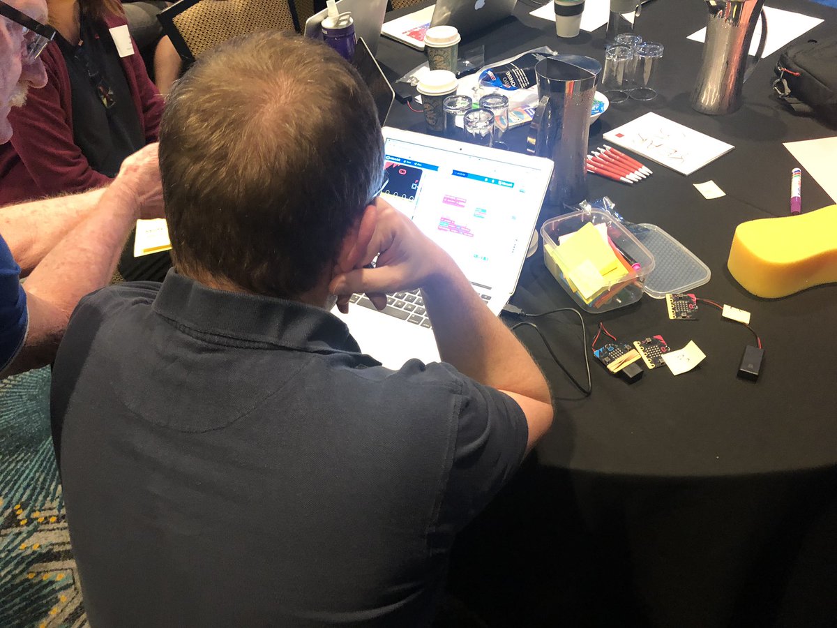reneeskehan's tweet photo. Sponge:bits making micro:bit shot-put. #TCCWA #STEM_WA #microbits @TeachersCanCode https://t.co/UtHrjtIA5s