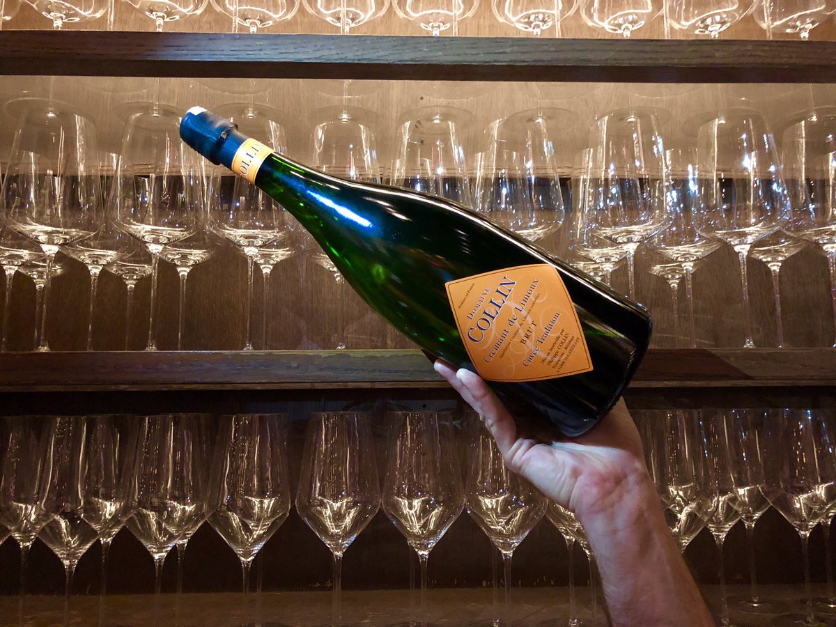 sohmbar's tweet photo. #mondaymotivation @cremantdelimoux @zalto_glasses #simplewine #bubbles https://t.co/RNJ8QFJO9z