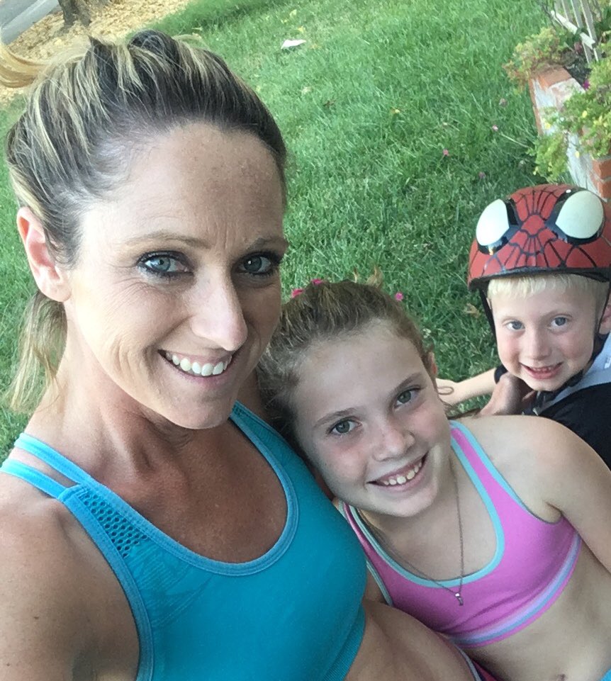 DinwiddieUNC's tweet image. 2 miles without stopping for this one. Think I’ll push her to 3 next week! #fsusdRunsThis