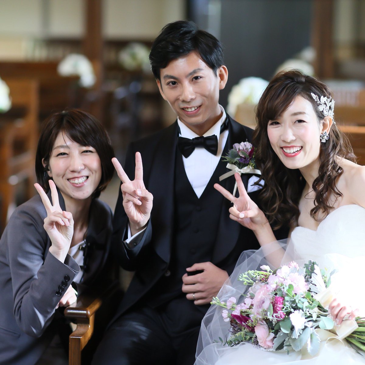 TSI_HR's tweet photo. 【real staff voice  vol.2】
『この仕事をしていてやりがいを感じる瞬間は』
「人のつながり」を感じる結婚式当日です。
新郎新婦様、家族、友人、スタッフ
様々な人と人のつながりによって色付けられる当日の空間。
人と関わることが好きな私は
“みんなで創る結婚式”が好きです。

Wedding Planner https://t.co/0ThMaPsU3E