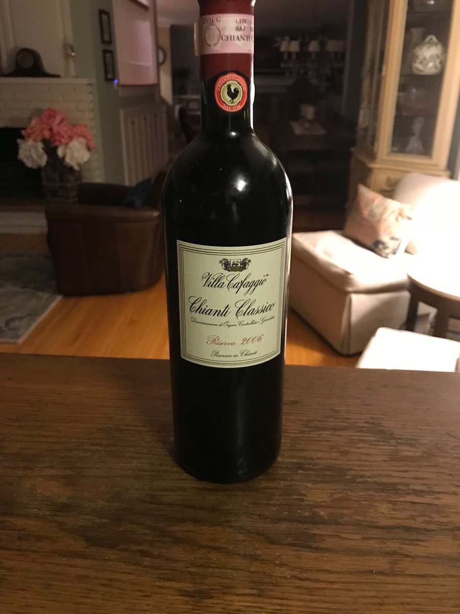 JohnFarrell3's tweet image. 2006 Villa Cafaggio Reserva. With some steak....  Mmmmm