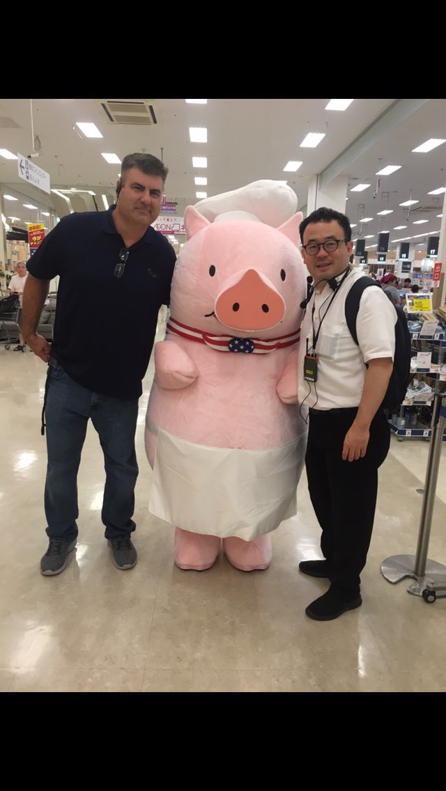farmerted88's tweet photo. Great time in Japan last week with @USMEF promoting American meat in Japan 🐂🐖🇺🇸🐂🐖🇺🇸 https://t.co/6nyMMskF7i