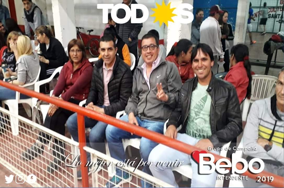 gimenez_bebo's tweet photo. El candidato a intendente Adrián Bebo Gimenez junto a sus concejales, invitados por la Comision Directiva, en la presentación del equipo del "Rojo" Club Centro Cultural y Deportivo de Santa Sylvina que participará del Torneo Federal 2019/20. https://t.co/Hzq6tEWXzB