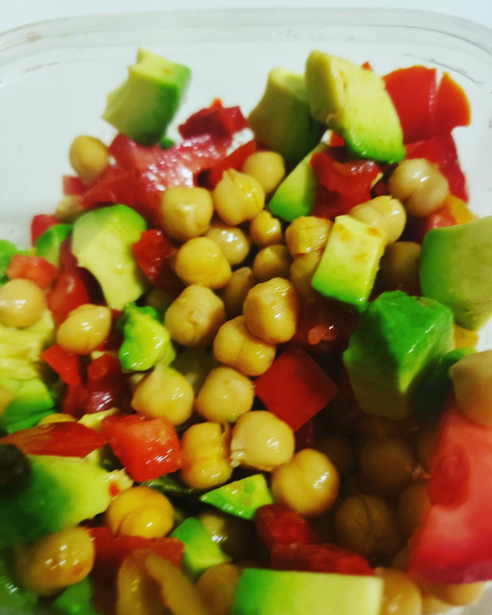 ItsJennyJ's tweet photo. My lunch for tomorrow.
#yourfavoritedriver
#chickpeasalad
#channasalad
#zaboca
I missed #90dayfiancetheotherway to make this.. https://t.co/JubciXwGVe