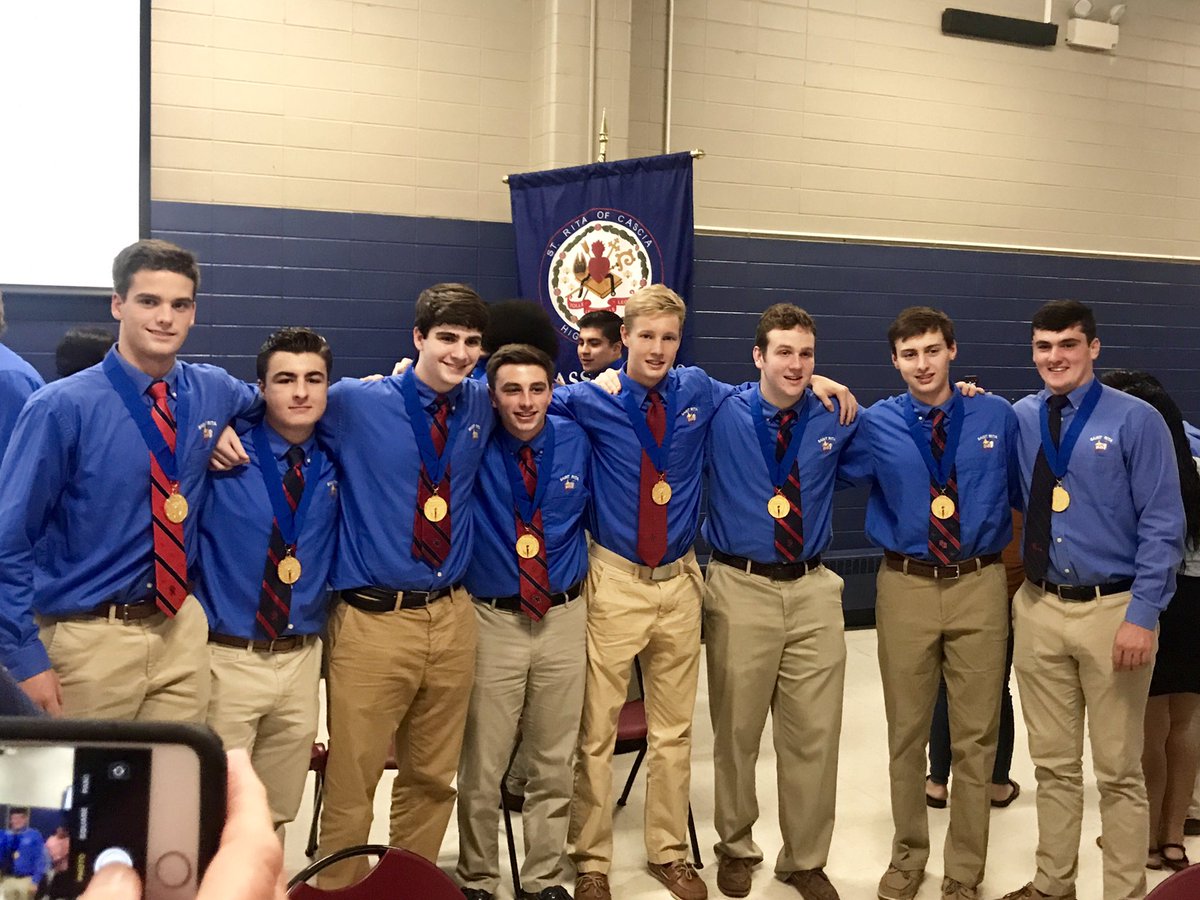 JillDrebing's tweet photo. 8 St Rita senior Hockey players were inducted into the NHS tonight #stritahs #goritago @StRitaAthletics @StRitaHockey @AHAI_1 https://t.co/xjTkF5j33d