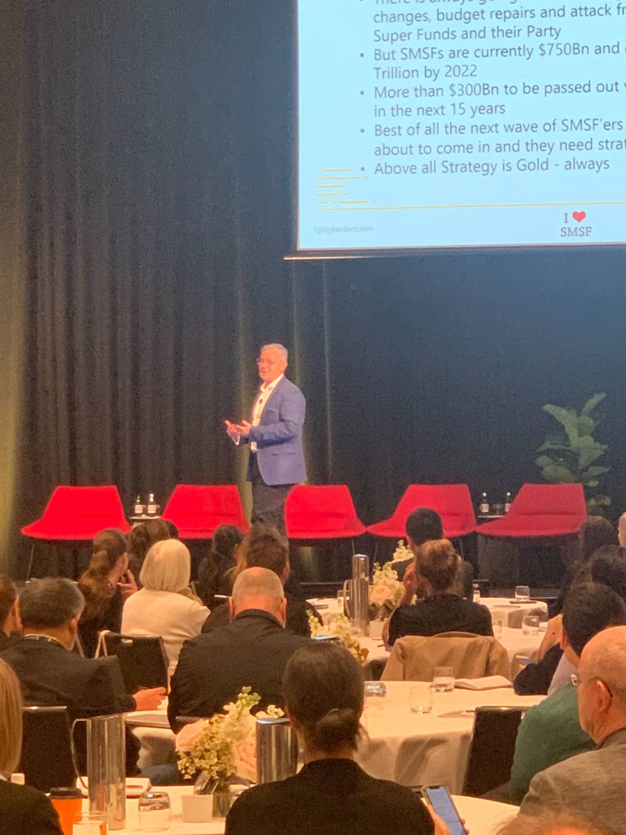 LightYearDocs's tweet photo. Never fails to both fill and inspire a room! Great session GA - strategy is absolute key! And thanks Mick for your technology support! #classconnect19 #grantabbott #lightyeardocs https://t.co/arJLmzWeJn
