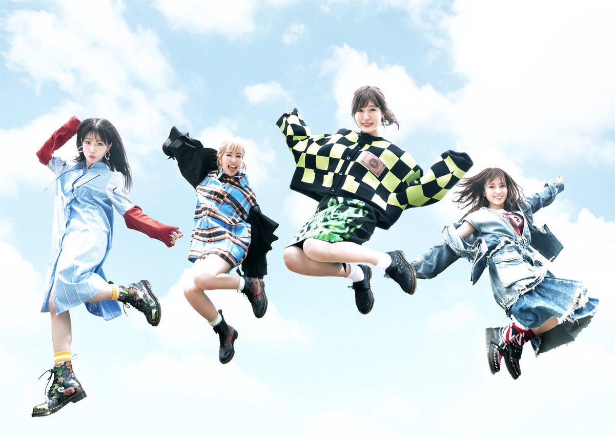 miefes's tweet photo. 【アーティストLIVEのお知らせ】
2019年 11月2日(土)の三重大学祭アーティストLIVEに
『SILENT SIREN』さんが出演決定しました！

整理券配布 12:00
開場 16:30
開演 17:00

チケット無料 https://t.co/nrueVZKIEk