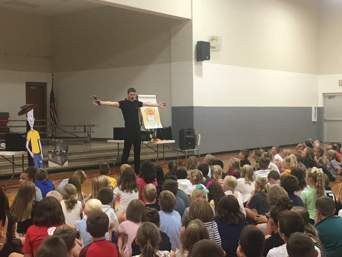 woodlandsprin's tweet photo. Thank you @thenedshows for helping us start our year with an important message on Growth Mindset.  Helping us set the tone for another awesome year. #thewoodlandsway  #idontknowyet https://t.co/IVhA2pcnP2