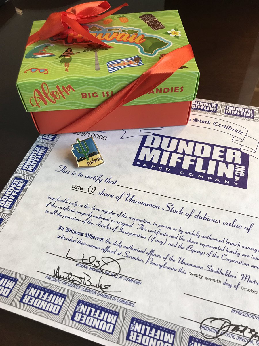 ast_haley's tweet photo. The Business Leads Fellows generously shared fun relics from their hometowns! As a proud Arizonan, I was beyond excited to sport my new #Tucson #AZ lapel pin today! 🌵Hawaiian chocolate, The Office swag, and AZ love—does it get any better?! #BLFP19 https://t.co/JEm4ilJ8Rv