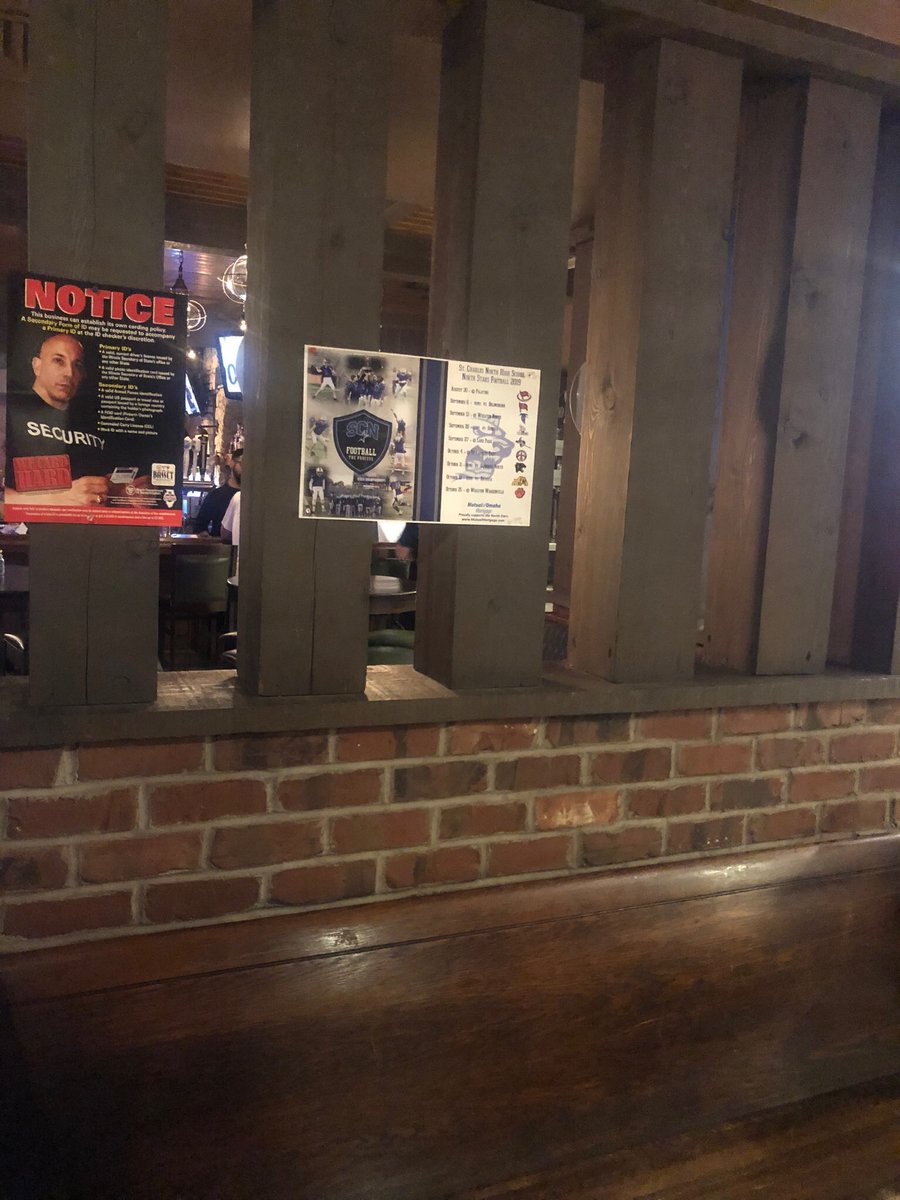 Cover4SCN's tweet photo. Thank you to The Village Squire in South Elgin for supporting @SCNFBplayers!
#SupportTheStars! https://t.co/qiXD0tAcI3