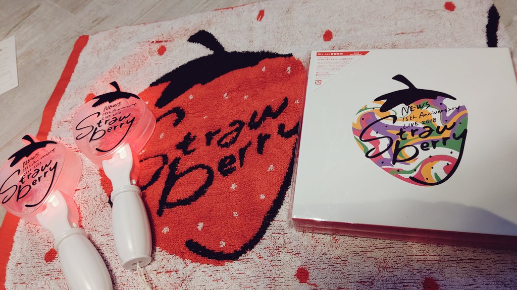 uriyellowpig's tweet image. カジキちゃんと #BringBacktheSummer してくる💜💗☺☺💛💚
#Strawberry #NEWS