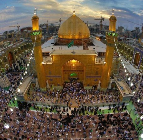 قال رسول الله ﷺ :

{ اللهم لا تجعل قبري وثناً يُعبد، لعن الله قوماً اتخذوا قبور أنبيائهم مساجد}

📚 أخرجه الإمام أحمد بن حنبل 2/246، وصححه
 الألباني في تحذير الساجد، ص25.

👈 إذا كان هذا التحذير في قبره ﷺ و قبور إخوانه الأنبياء فكيف بمن هم دونهم