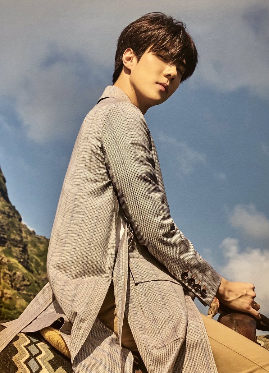jlhx12_'s tweet photo. รูปนี้ไม่เห็นอะไรเลยนอกจากความหล่อ หันข้างที่ดี สันกรามที่ดี ความหรี่ตาที่ดี ขอให้ทุกคนพูดคำว่า หล่อม��กๆ สามครั้งพร้อมกัน หล่อมากๆ หล่อมากๆ หล่อมากๆ https://t.co/VhHQ9cbg0o