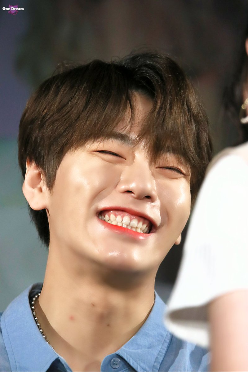___one_dream___'s tweet photo. 190908 JBJ95 일본 오사카 팬싸 

예쁜 미소♥️♥️♥️

#JBJ95 #상균 #김상균 #サンギュン #Sanggyun  #젭꿍 https://t.co/uIsqH0Ouic