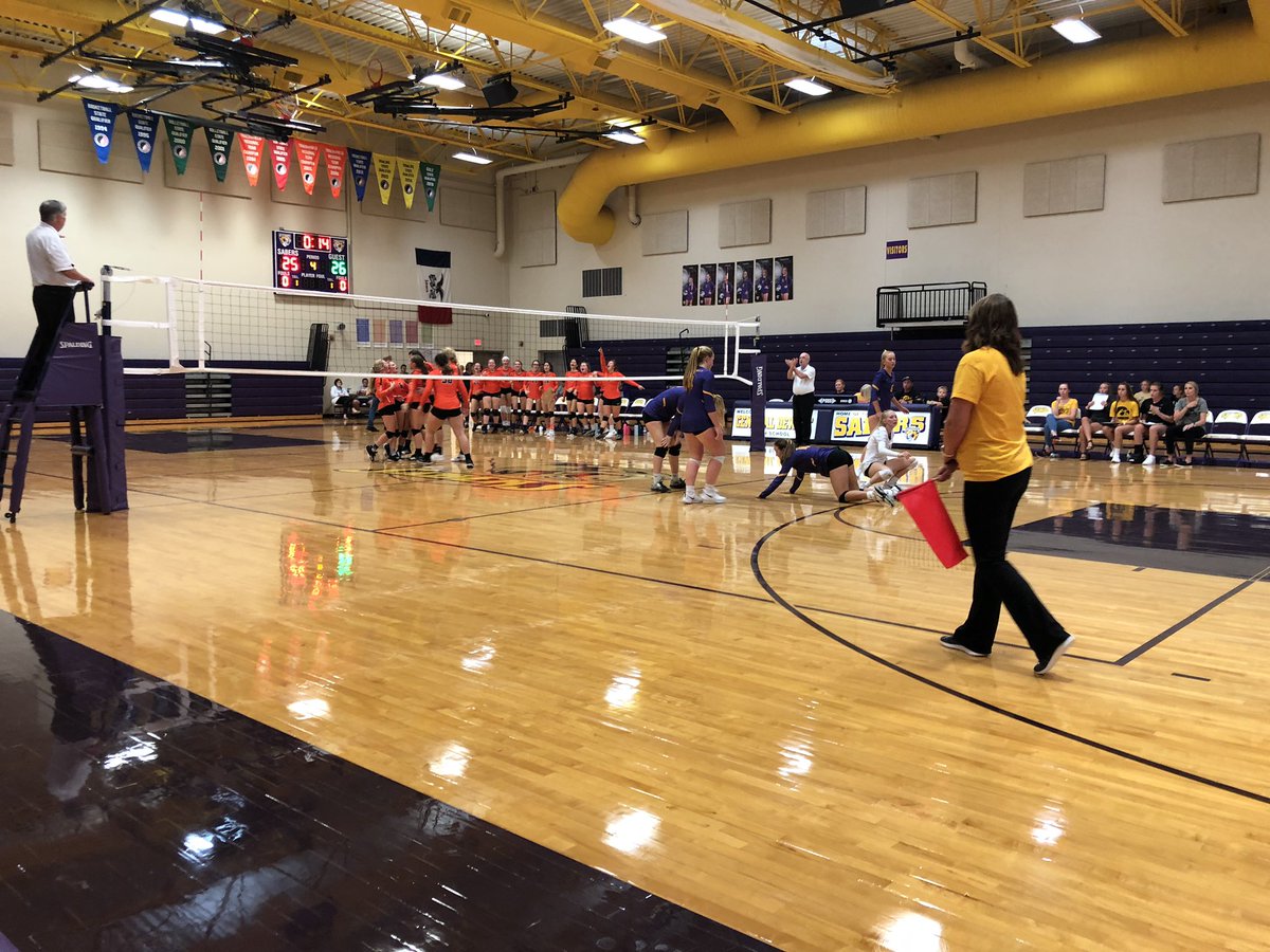 MissCMath's tweet photo. What a fun game to watch! My new (again) home team beat my old (again)  home team. Great game Riverhawks!! 🏐👍🏼 https://t.co/8GjO43Yz6F