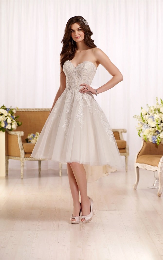 There are numerous reasons why #brides choose to wear shorter #weddingdresses. We take a closer look at the factors in our latest informative blog post. Click the link for all the details. syracusenybride.com/short-wedding-…