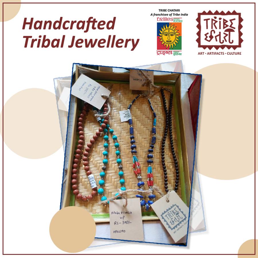 TribeChatari's tweet photo. A piece of sheer elegance, designed to cast the brightest impressions.
Shop for the #jewelry collection
Address--@TribeChatari 
Cont --9156593771/9850578438
#PrideOfTribe #Pune #TuesdayMorning #TuesdayThoughts #Earring #Jewellery #HandmadeJewellery #Nickels #Handmadenickels https://t.co/Mqrx1nqbBR