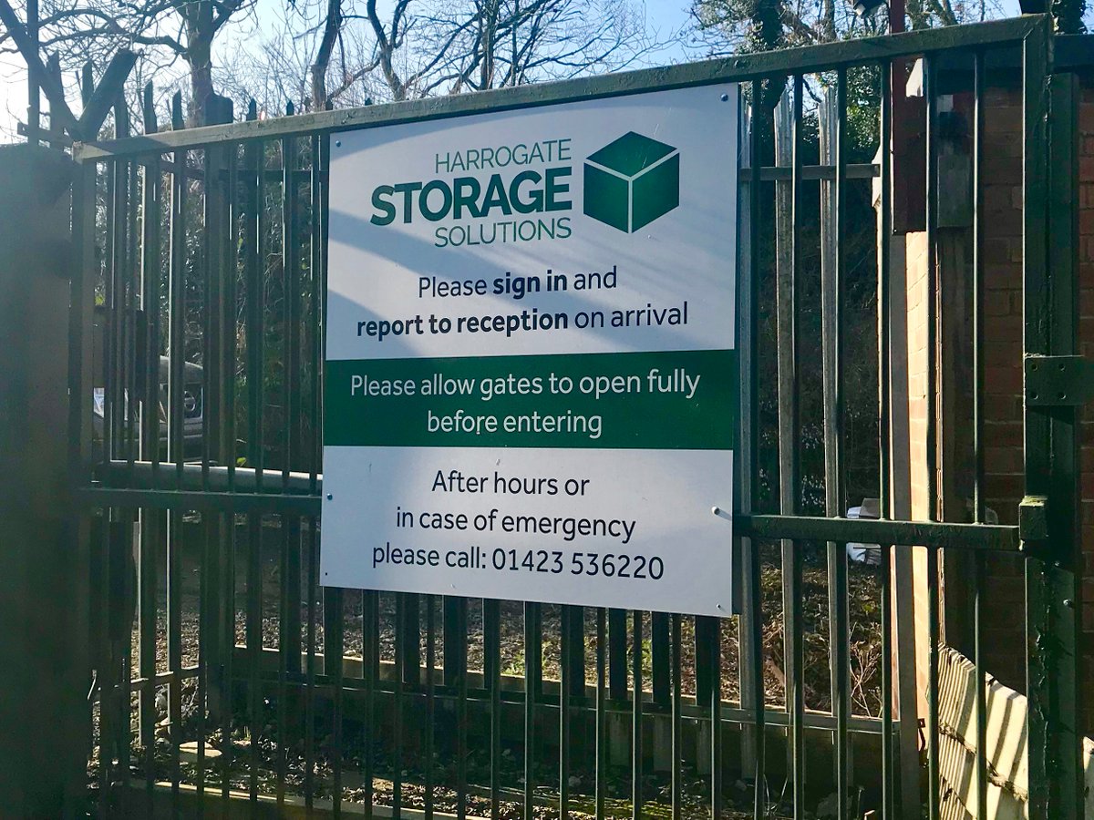 HGStorage's tweet photo. The security policies in #storage vary a lot in #Harrogate Some even ask you to bring your own lock for the unit that you’re hiring!!! Meaning you should be proactive &amp; take security into your own hands.@HGStorage we include locks and keys in our quote #nohiddenextras https://t.co/L9fkXrjb81