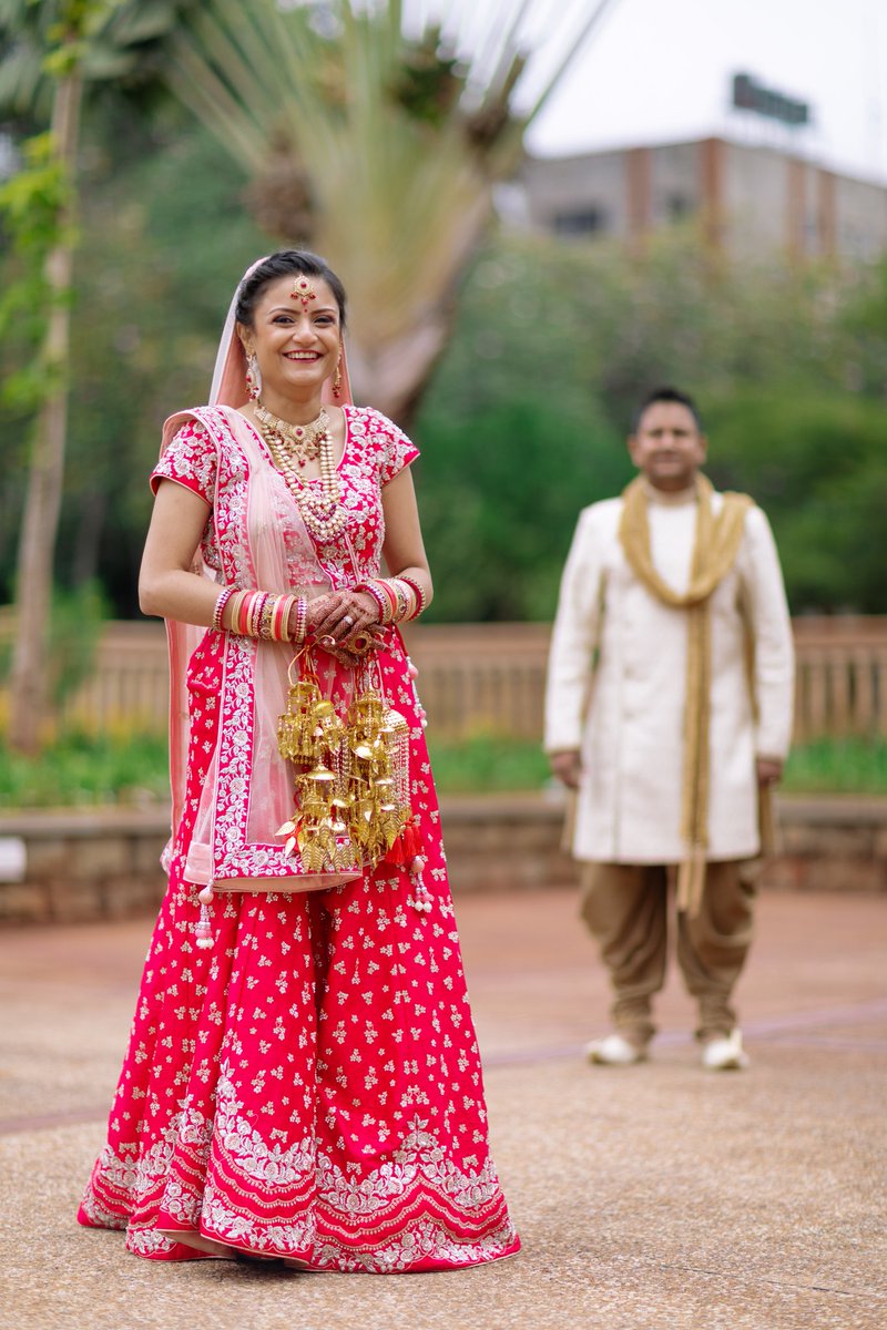 JitenSumaria's tweet photo. Ritesh &amp; Neha's Wedding portraits by @JitenSumaria 
#weddingphotography #weddingphotographer #nairobi #kenya #twendekazi #loveisintheair #jitenphotography https://t.co/S7nTz948pM