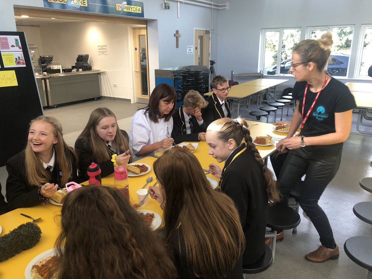 ypd_dewicampus's tweet photo. Exciting menu for dinner today @NonYsgol #VEXo #EXoprotein #foidofthefuture #ediblrinsects #entomology #bugfarmfoods @grubkitchen with @thebugfarm and @wgmin_rural @daviddewisant @StDavidsCath @jessmainITV https://t.co/wan3ZcYLfU