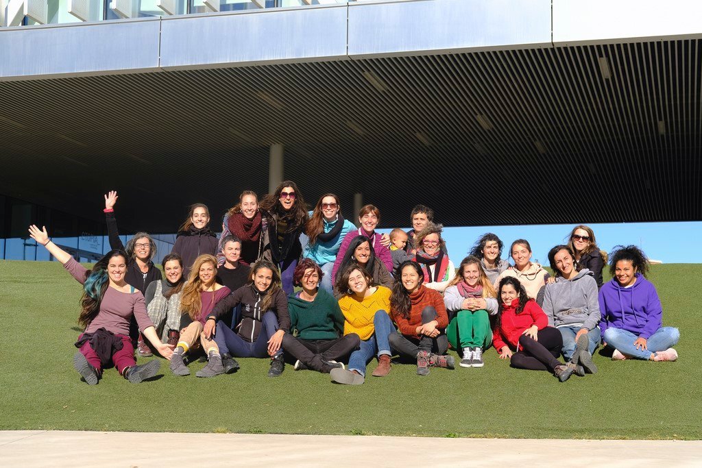 zirkolika's tweet photo. 🎪🙋♀️ Hasta el 15 de septiembre está abierta la #inscripción para participar en el IV Encuentro Estatal de #Cirqueras que este año se celebrará del 22 al 24 de septiembre en #Alicante.
👇👇👇
https://t.co/i2tTOMdff5
Foto: @mai_ibarguen. https://t.co/jHvEz0abLL