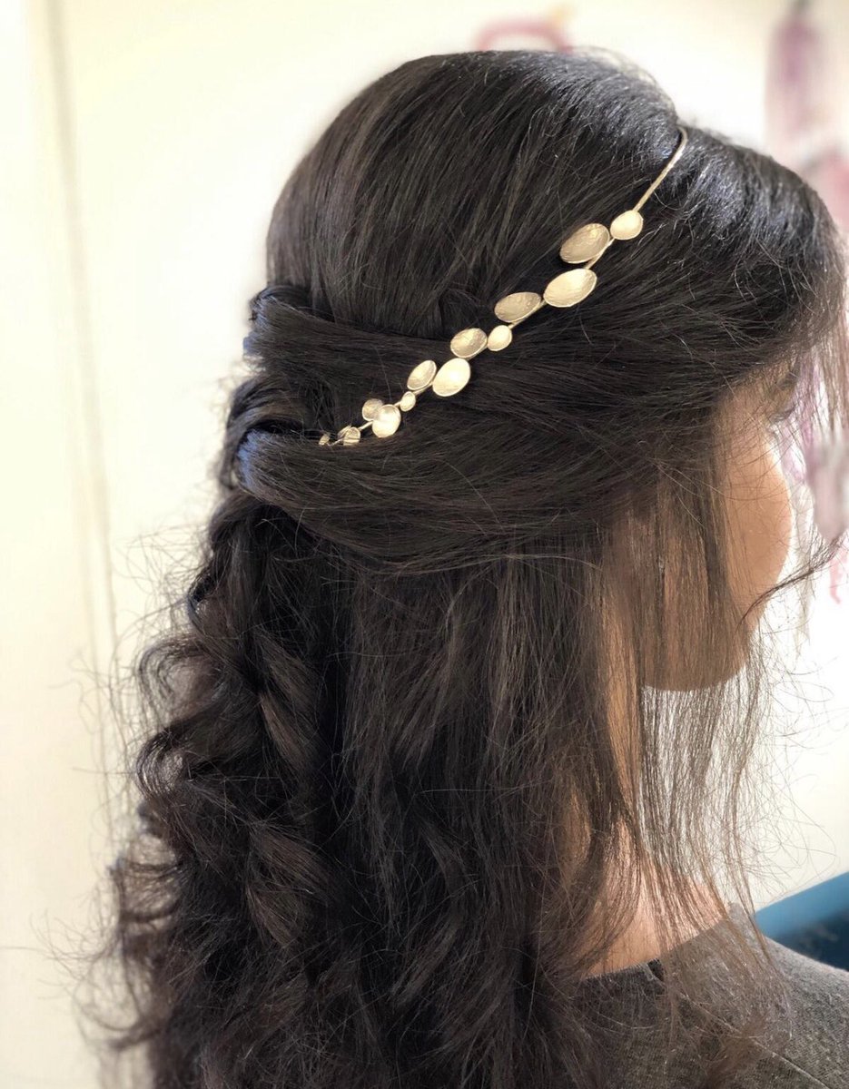 171Salon's tweet photo. How beautiful are these styles with this gorgeous hair jewellery? For something different and unique speak to our team of stylists who will find the perfect look for you.#islington https://t.co/VbCm7xisRx