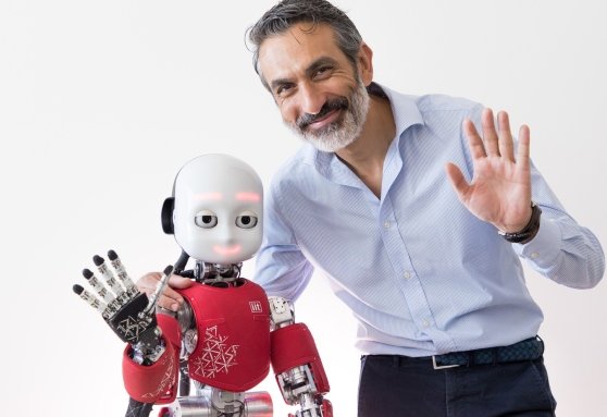 IITalk's tweet photo. Su @lanuovasardegna l'articolo di Stefano Ambu sul percorso del cagliaritano Giorgio #Metta. Una storia che parte dall'isola, passa per Italia, Usa, UK e arriva all'IIT dove ora Metta è direttore scientifico e progetta il futuro della robotica https://t.co/SQNx7T3pv2 https://t.co/MMcTEeTePH