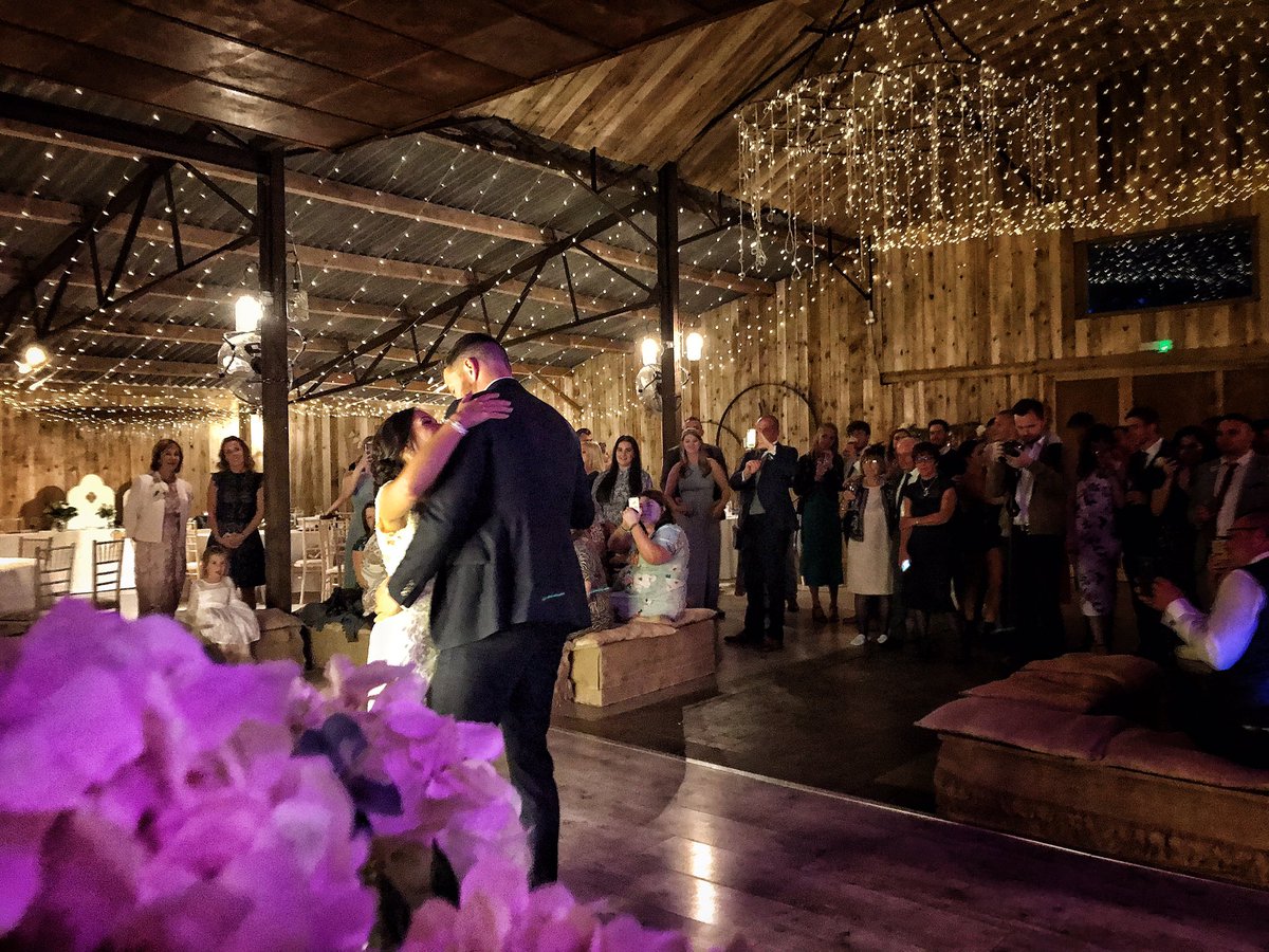 The look of love.
#weddingdjuk #northwestweddingdj
#bride #weddingday #weddingphotography #bridal #weddinginspiration #weddingdjmanchester #weddingphotographer #groom  #weddings #instawedding #weddingideas #weddingplanner #engagement #marriage #невеста #weddingdj #dj