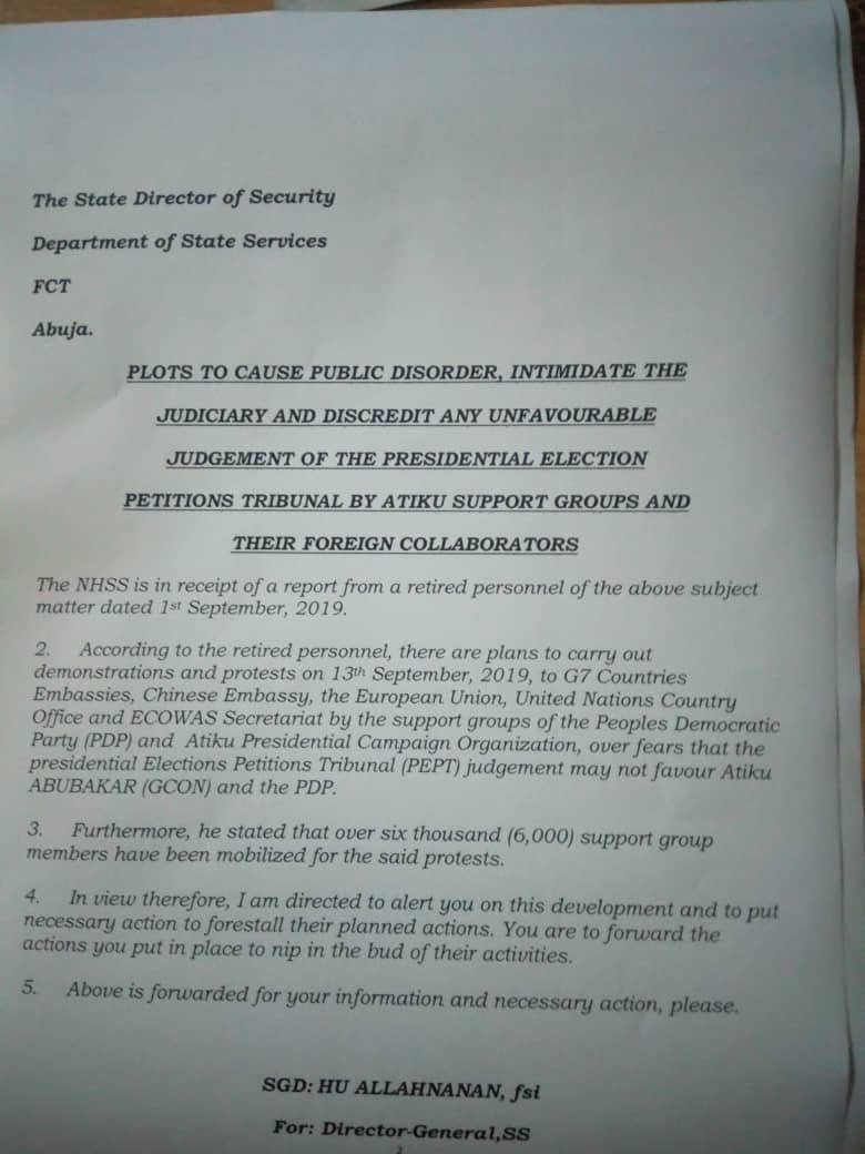 PrinzDebola's tweet photo. DSS, the Kidnapping arm of Buhari's govt now appeared to be employed to disrupt the September 13th judgement. The plan is to get it their way or ensure tribunal do not sit under the pretense of a security breach
#SackBuhariNow #PEPTSAVENIGERIA #AtikuIsComing #Nigeria https://t.co/dVhYfzZOBV