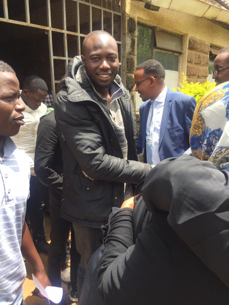 sonofkiangoma's tweet photo. Guess who is out🔥👏👏

#ReleaseMMUStudents https://t.co/3G3s1DcwDw