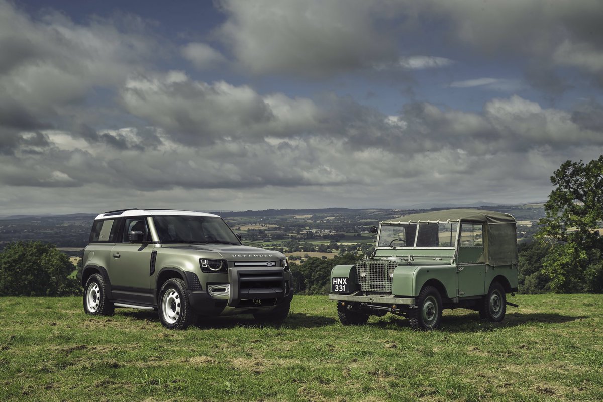 KimmyPsWorld's tweet photo. Some more stunning images of the #newdefender instantly recognisable as the real deal for the 21st century. Over 170 accessories, centre jump seat in the 90, roof tent, side ladder and raised air intake, oh and steel wheels! https://t.co/PxRjULRLQh