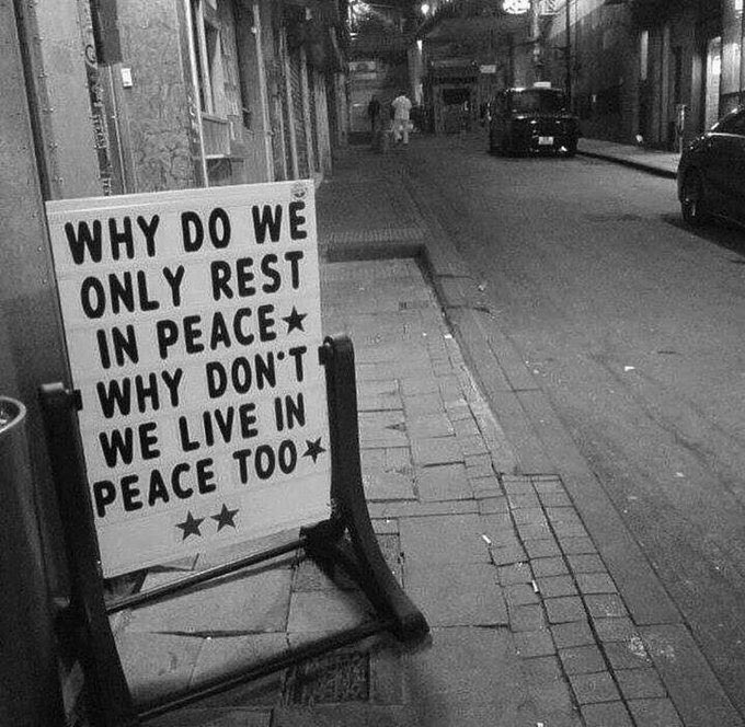 traceytariso's tweet photo. Exactly-Why is it easier to wish someone peace in death yet we trouble each other while we still breathe?...Is it because we have to fight to get #peace.. #BehindTheViolence #LordHaveMercy #PoweroftheCross https://t.co/pbib6W2xfb