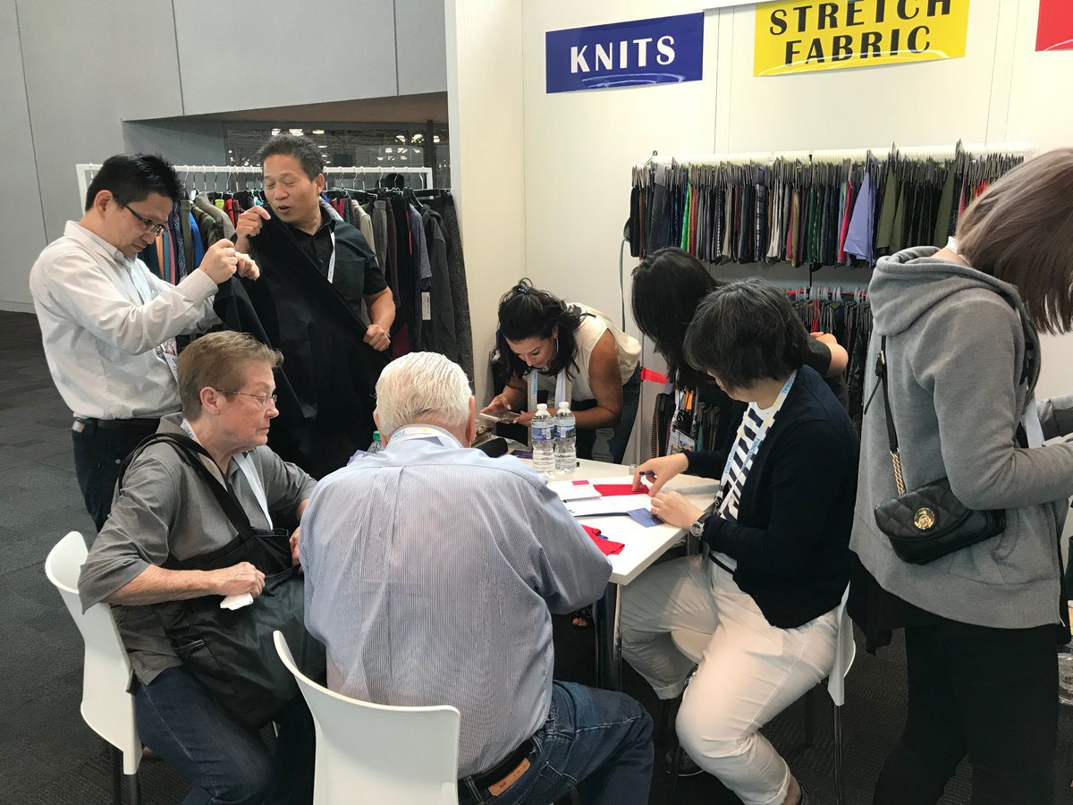 apluschanchia's tweet photo. 2018紐約功能性紡織品展 (Functional Fabric Fair - New York)
FB- https://t.co/CdxVUoFQb4

#FunctionalFabricFair #NewYork #APlusChanChia #Taiwan #MadeInTaiwan  #MrChen #Textile #Woven #Knits #StretchFabric #MechanicalStretch #Apparel #JacobKJavitsConventionCenter #USA #fashiondesign https://t.co/LByGmP9YAR