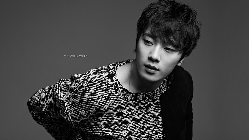 FT_FANCLUB's tweet photo. 그 시절 우리가 좋아했던 FTISLAND

FTISLAND에게 PRIMADONNA가 '미치도록' 빠질 수 밖에 없었던 6년 전 그 때! FTISLAND의 흑백 사진에 취하지 않는 사람들 모두 '관둬'!

#그_시절_우리가_좋아했던_FTISLAND
#FTISLAND #FT아일랜드 #ZAPPING #관둬 #Quit 📺 https://t.co/g0So6GcBmu