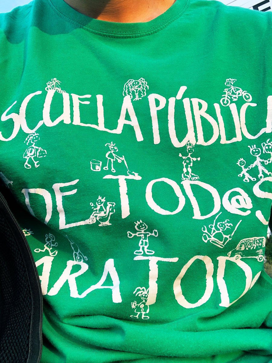 Comenzamos un nuevo curso escolar con ilusión, ganas y lucha. #EscuelaPública #ImbrodaDimisón NO AL DESMANTELAMIENTO DE LA EDUCACIÓN PÚBLICA