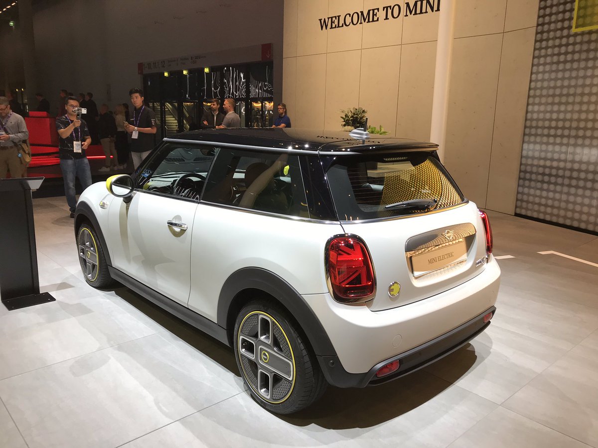 Andy Harris tweet media