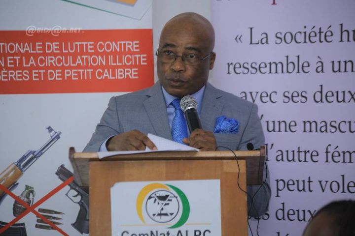 AlpcComnat's tweet photo. Dans une interview accordée récemment à l’AIP, le président de la COMNAT-ALPC, Kouadio Yao, tire la sonnette d’alarme et appelle à agir de toute urgence contre ce fléau qui pourrait menacer la paix et la stabilité. https://t.co/1MJ6PoCj47 https://t.co/VtnrnteknY