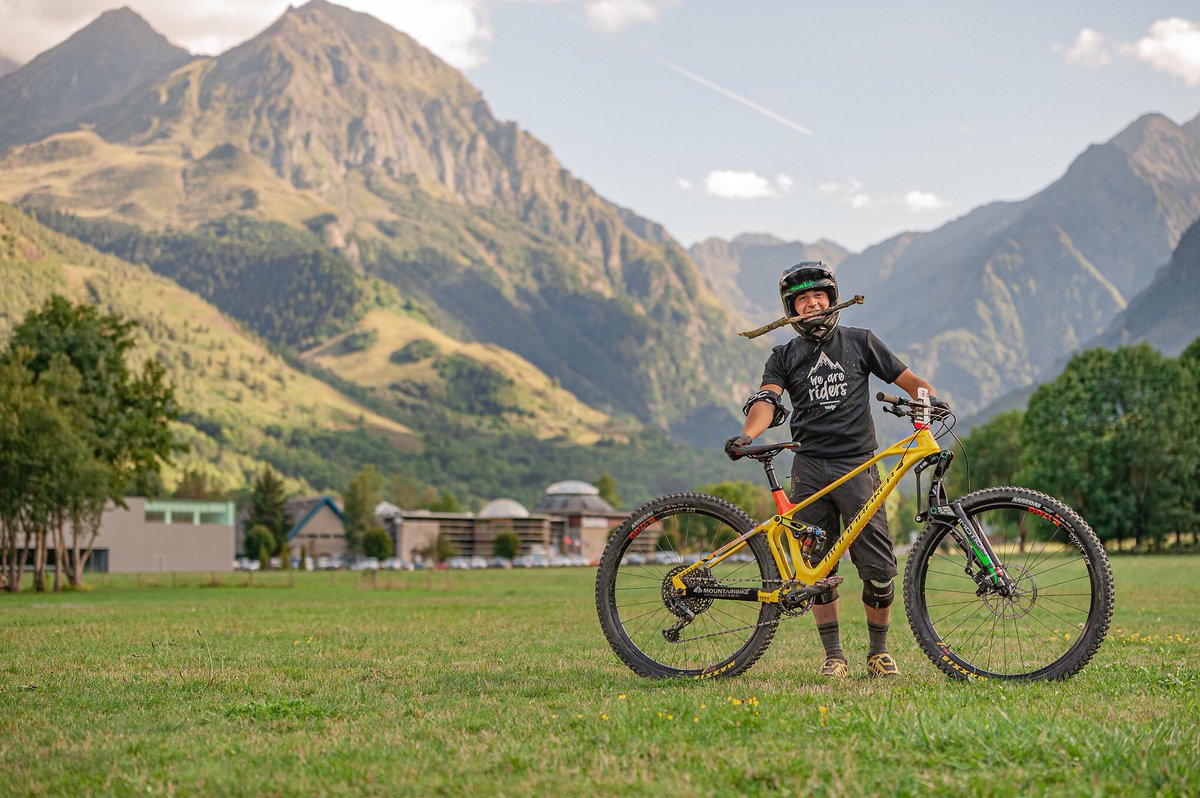 ChuchuProd's tweet photo. Chouchou Prod était à Loudenvielle ce week-end pour la dernière manche des Enduro Series ! 
Retrouvez toutes les photos de la première journée en suivant ce lien 😎

https://t.co/JwLZHUTRmV

@NikonFR @NikonProEurope https://t.co/sN9wVgNnu2