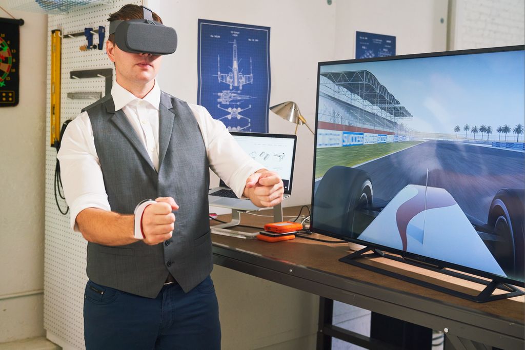 TheTactigon's tweet photo. #Einstein said #play is the highest form of #research . We really believe in this and create @thetactigon a #performed #gesture #controller with lots of @application as #gaming
visit https://t.co/PvV1pxg4H2 
@maxbell74 @futurael @ElectromakerIO #reconition #improvement #Ai https://t.co/wo0wUHM5vG
