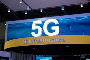 Moutonenrages's tweet photo. BBC Fake News sur la 5G décodés: Impacts sur la santé niés malgré des preuves scientifiques accablantes.. - 

La technologie 5G inquiète. Nous baignons déjà dans un maillage d'ondes électromagnétiques assez conséquent, toutes technologies confondues. Allons nous payer très ch... https://t.co/fp02WwPRJM
