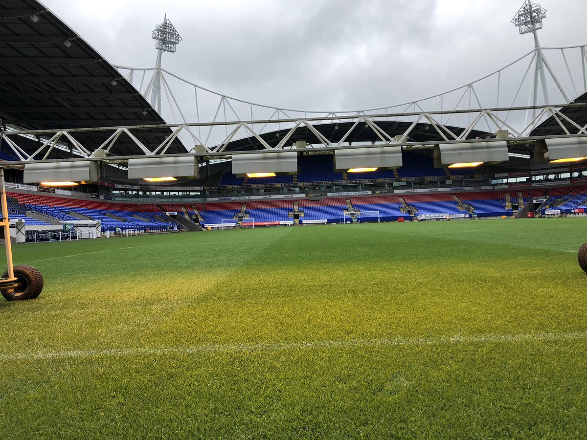 SimonG_SGL's tweet photo. Good to see Head Groundsman @boltontedd yesterday at Bolton Wanderers FC, it’s all looking more positive so great to see and hear. Enjoy👍 https://t.co/X0miECuYlP