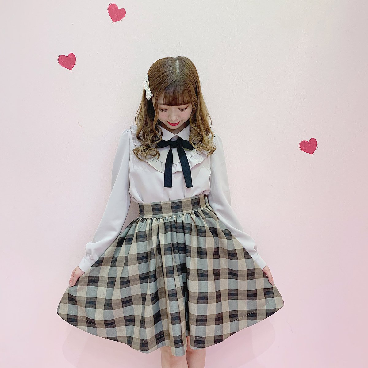 Evelyn On Twitter 襟付きフリルブラウス 4 900 Tax チェックリボンsk 5 900 Tax リボンパールパンプス 6 500 Tax Twitter