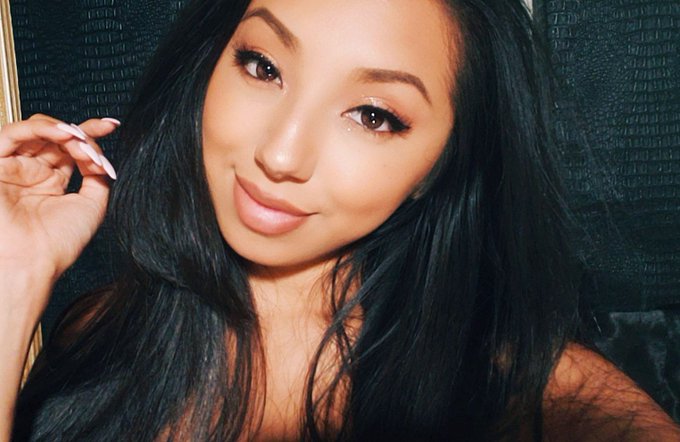 Watch OfficialEmpressJennifer's leaked NSFW photo on TwXstars